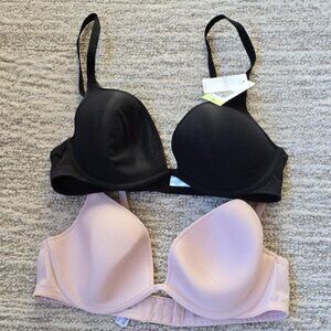 Set of two Walcoal B'Tempted Cotton to a Tee Plunge Convertible Bras
